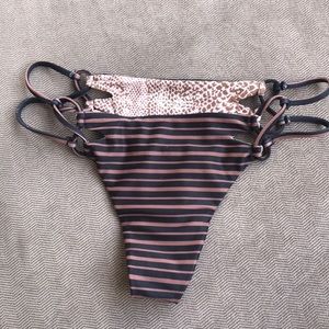 acacia bottoms